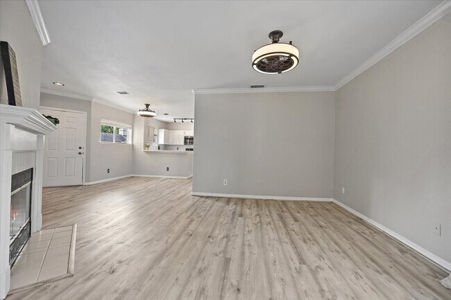 Foto del edificio - 100 Fairway Park Blvd
