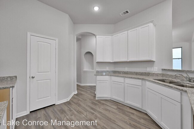 Foto del edificio - 3 br, 2 bath House - 17620 Cedar Crest Dr.