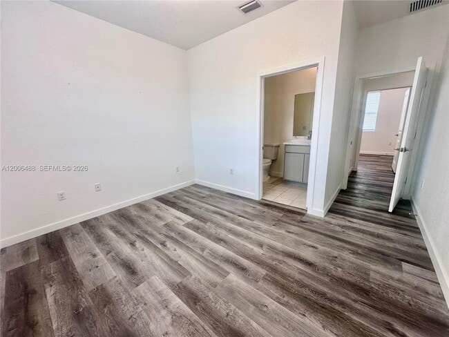 Foto del edificio - 540 NE 5th Ln