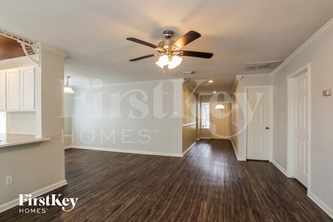 Building Photo - 23015 Banquo Dr