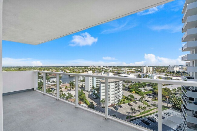 Foto del edificio - 2701 N Ocean Blvd