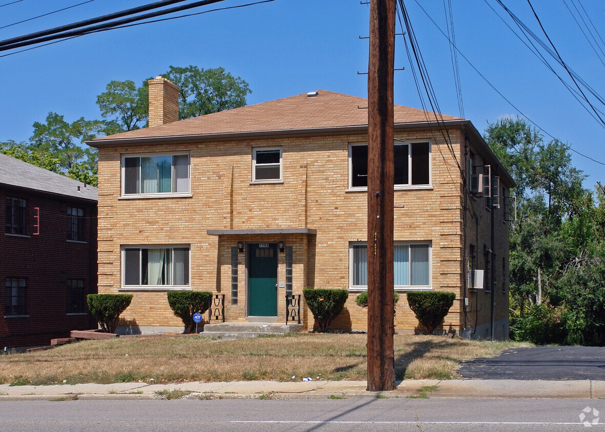 Building Photo - 2588 Westwood Northern Blvd