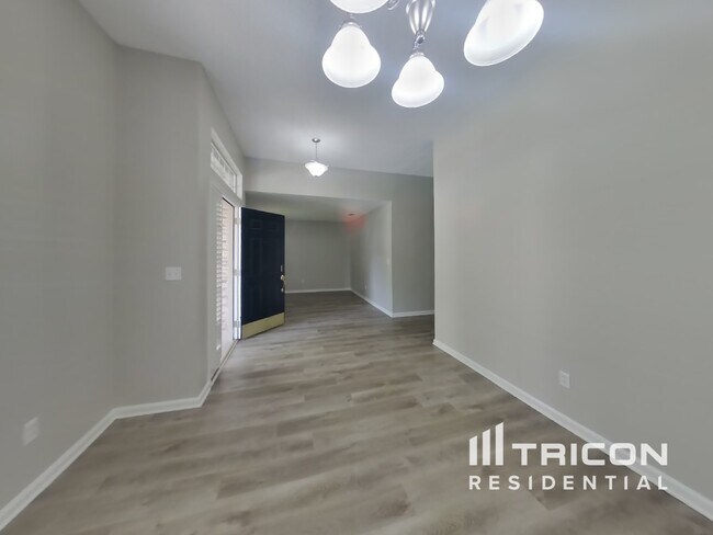 Foto del edificio - 3870 Chapelgate Rd