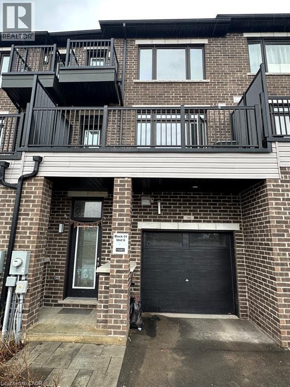 Building Photo - 585 Colborne St E