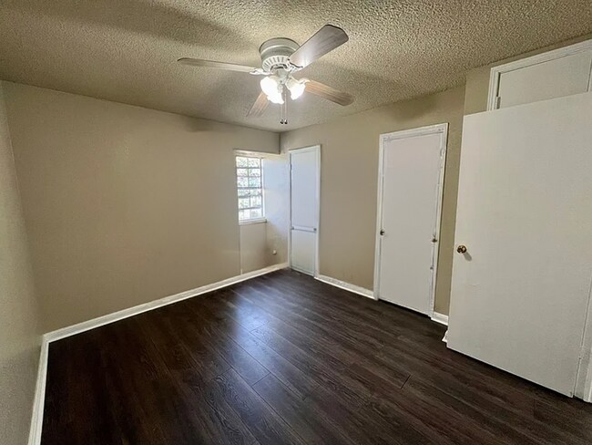 Foto del edificio - TOWNHOME AVAILABLE FOR RENT IN LAFAYETTE!
