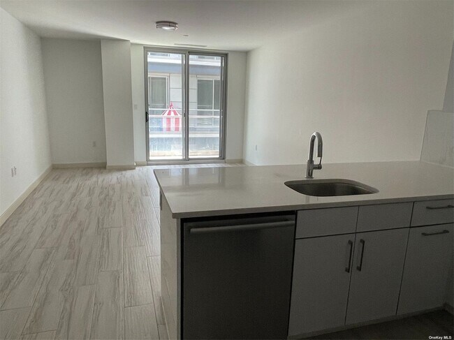 Foto del edificio - 109-9 15th Ave