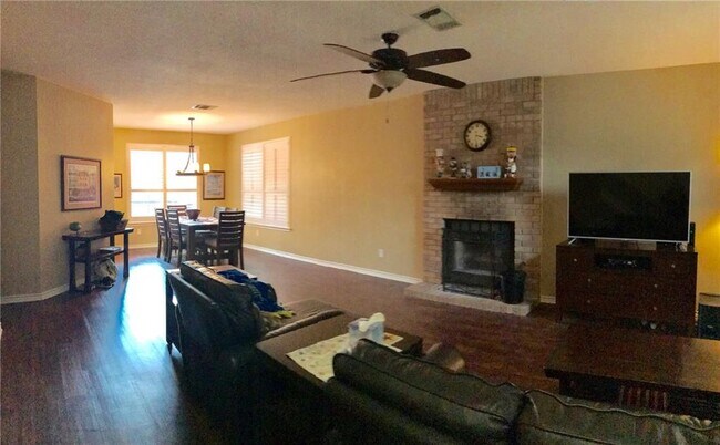 Building Photo - 5910 Blanco River Pass