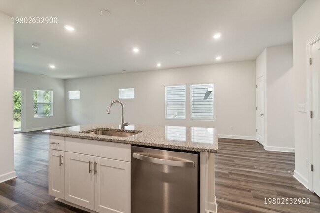 Building Photo - 2705 Arbor Loop Dr