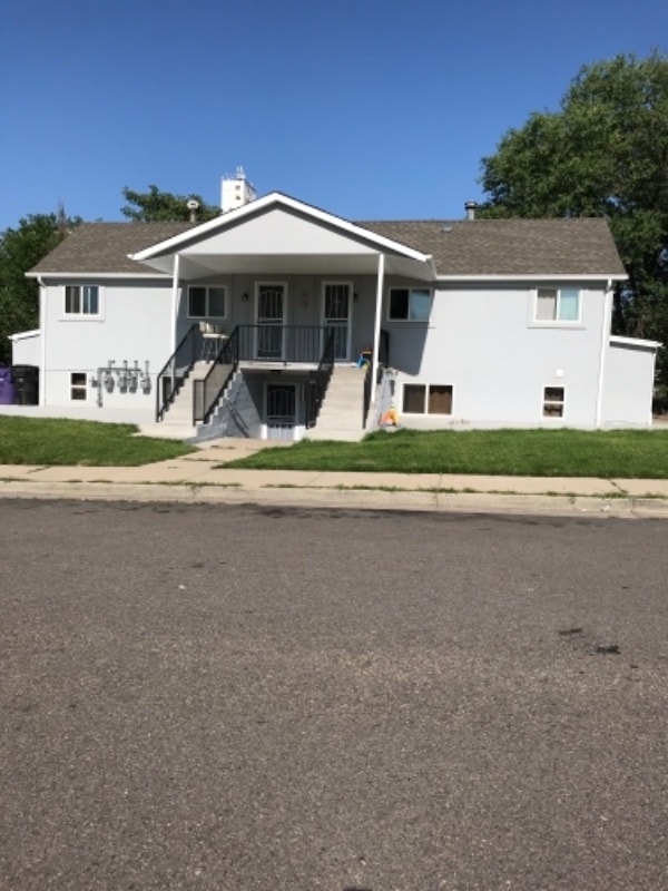 Primary Photo - 4322 Adams St
