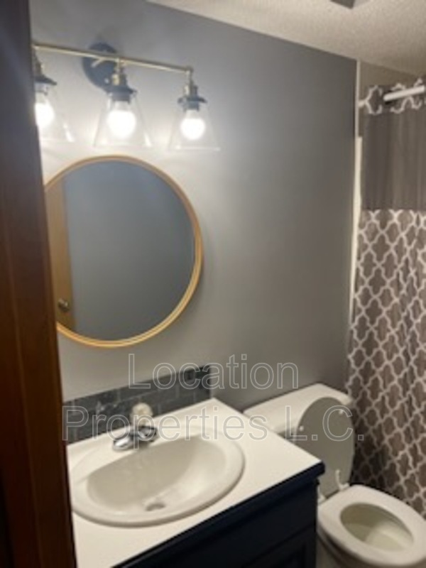 Foto del edificio - 4224 Timberline Court - 1