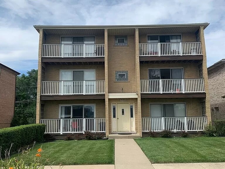 7138 82nd St Unit 2E, Bridgeview, IL 60455 Apartments in Bridgeview