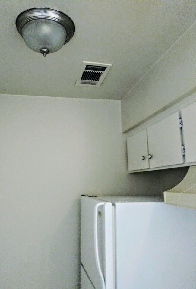 Foto del edificio - 143 W Alexander Ave