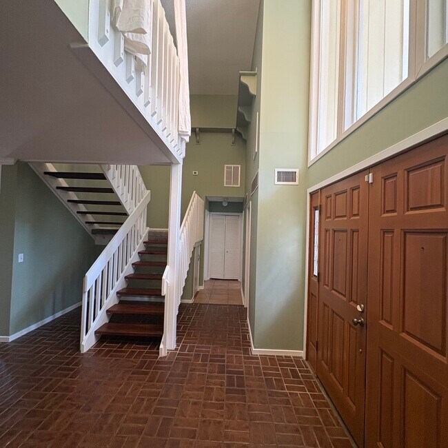 Foto del edificio - 214 Hampton Ave