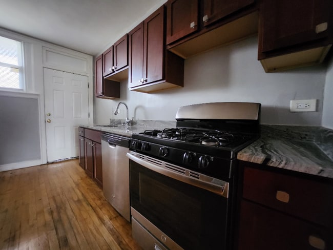 Photo - 2907 W 56th St Apartment