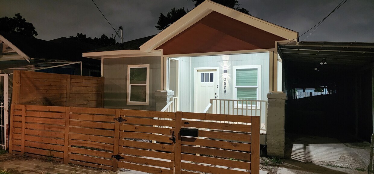 Foto principal - 3905 Fox St