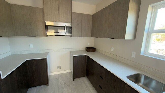 Foto del edificio - 3604 Paola St