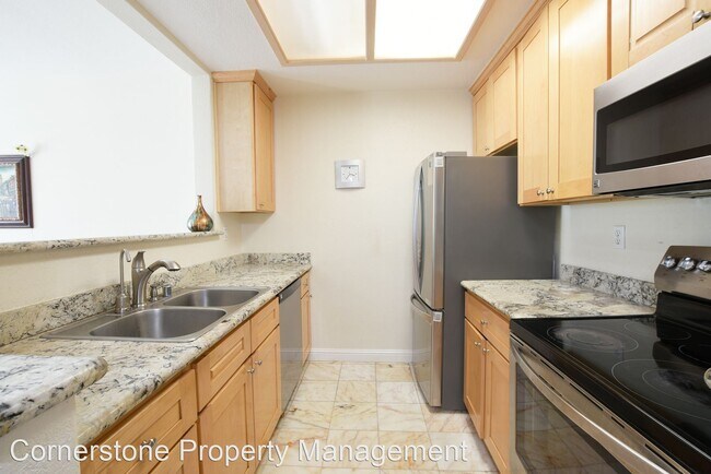 Building Photo - 3 br, 3 bath House - 5902 Eastman Lake Drive