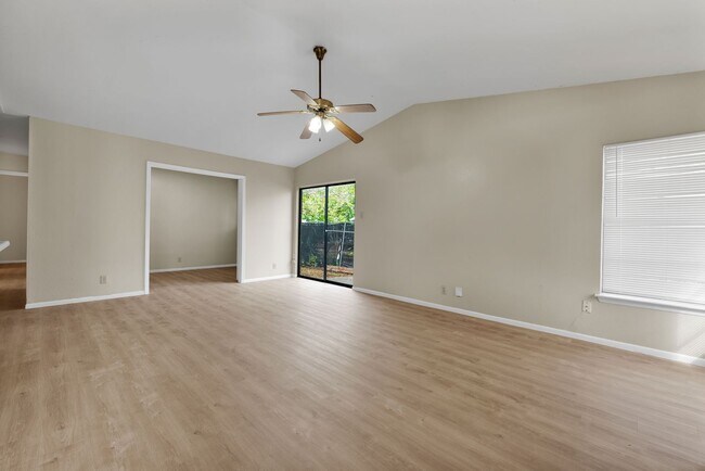 Foto del edificio - Charming home in prime location