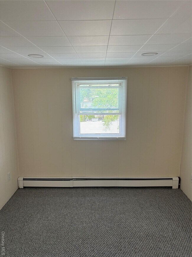 Foto del edificio - 68 Winges Ave