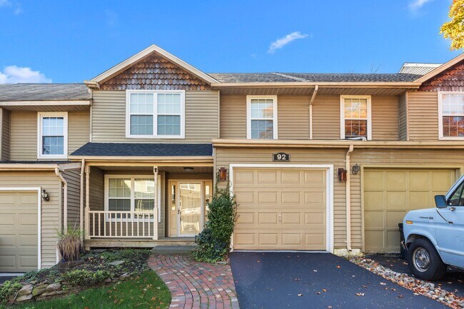 Building Photo - 100 Acre Woods completely Renovated Large ...