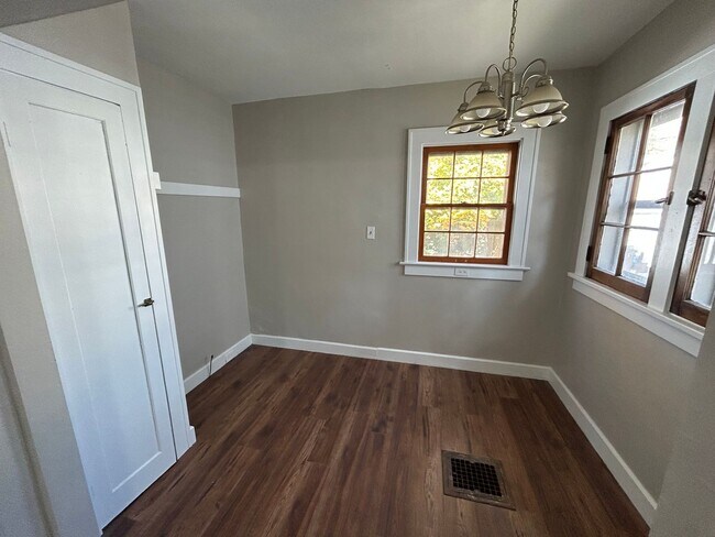 Foto del edificio - 3Bd 2BA Single Family Cleveland Heights