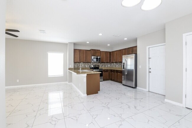 Building Photo - 4656 Marcos Cir