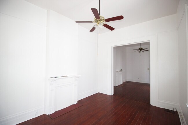 Building Photo - 7630 Saint Charles Ave