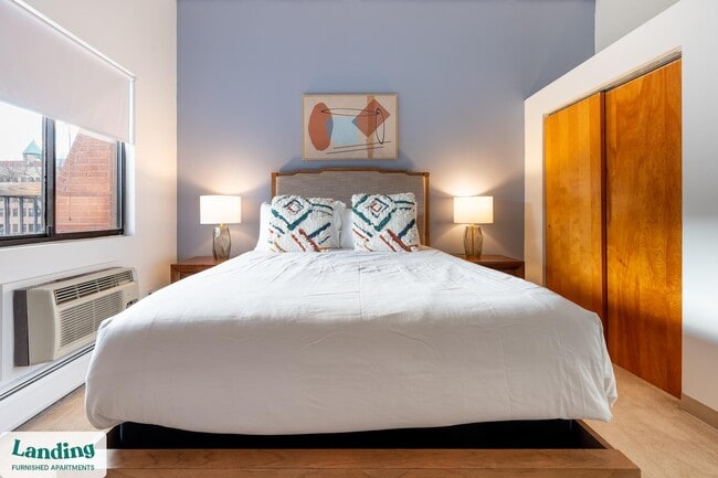 Building Photo - 45 Willow St