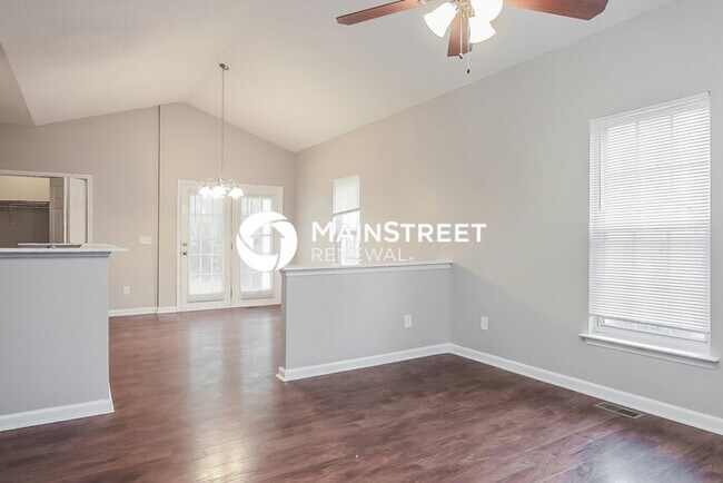 Building Photo - 3 Bedroom Pet-Friendly Home in Durham, NC with Main Street Renewal
