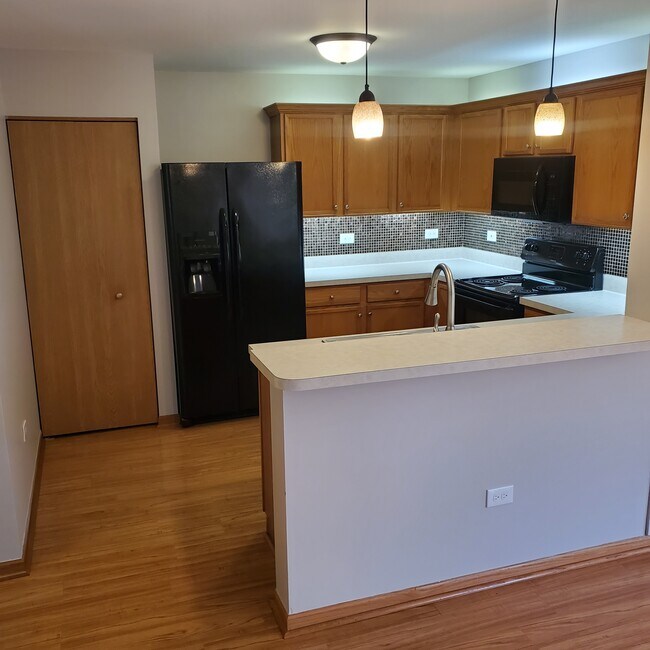 Foto del edificio - 1464 McClure Rd