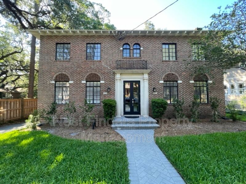 Primary Photo - 3562 Hedrick St