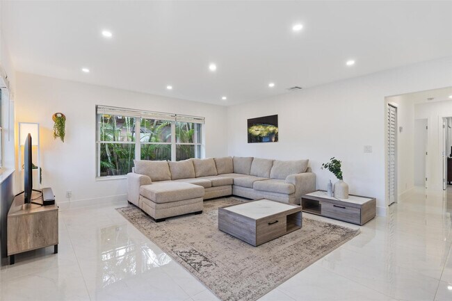 Foto del edificio - 1409 NE 2nd Ave