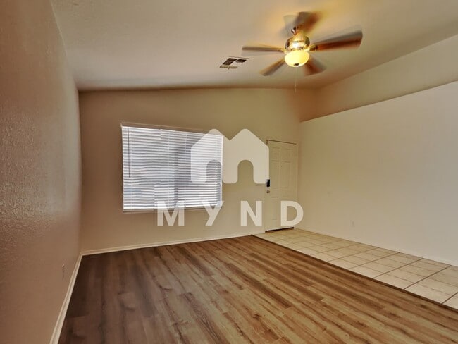 Building Photo - 9247 N 85th Dr