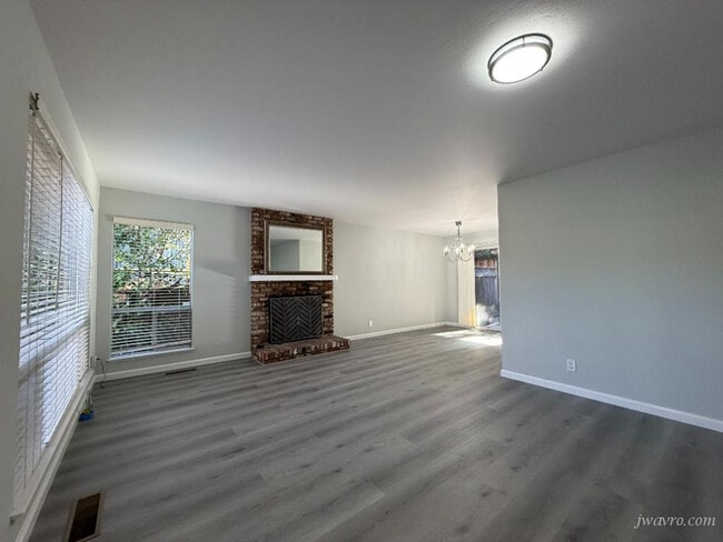 Building Photo - 282 Wheeler Ave