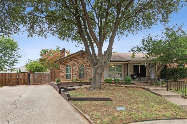 Foto principal - 414 Bluegrass Ln