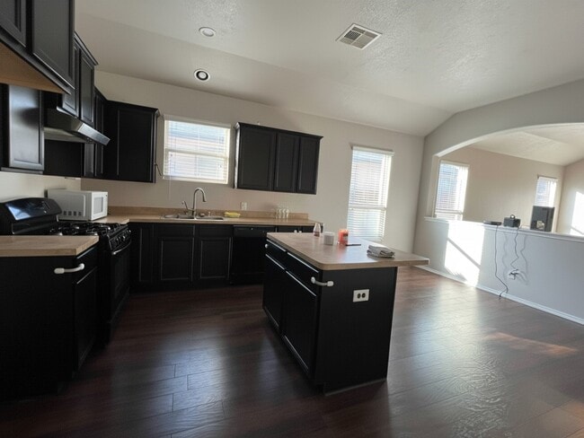 Foto del edificio - 11418 Barbican Court