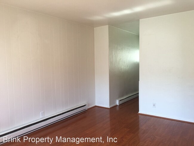 Building Photo - 5632 Delridge Way SW