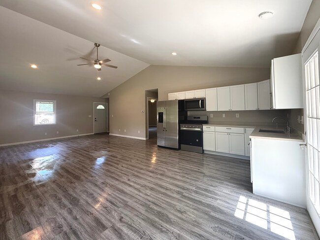 Foto del edificio - 1309 N Woodland Ln