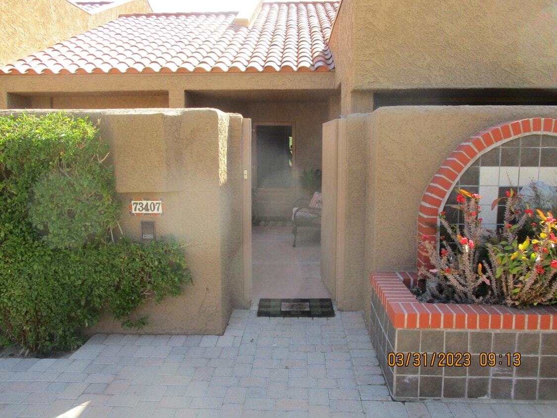 Primary Photo - 73407 Foxtail Ln