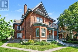 Building Photo - 475 MacLaren St