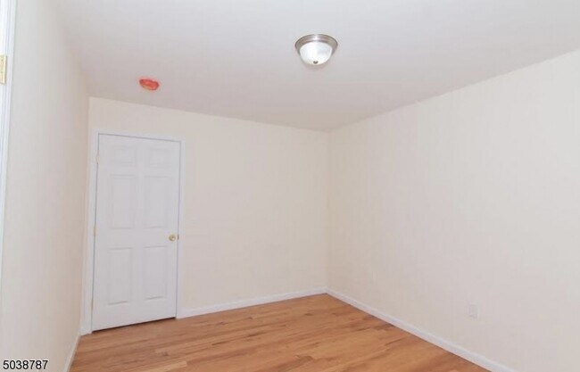 Building Photo - 112 N 13th St