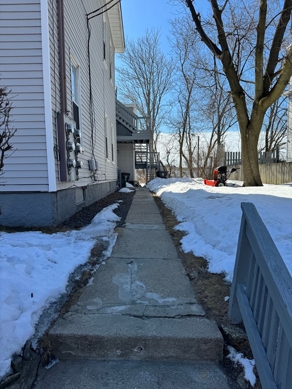 Building Photo - 166 Winter St