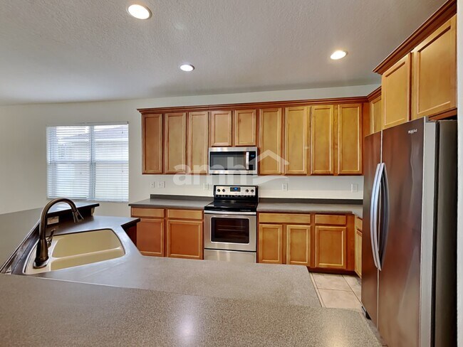 Building Photo - 6019 Blue Sage Dr