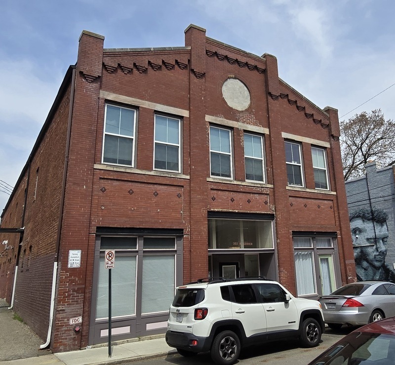 Primary Photo - 302 Goshen St
