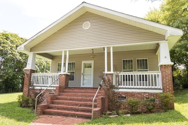 156 Signal Hills Dr