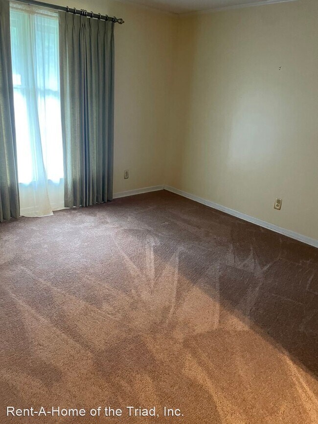 Foto del edificio - 3 br, 2 bath House - 107 Taft St