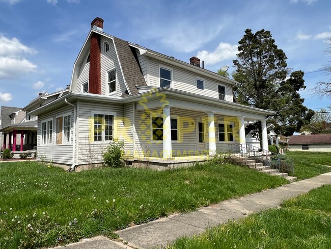 Building Photo - 3 bedrooms 2.5 bathroom house for rent