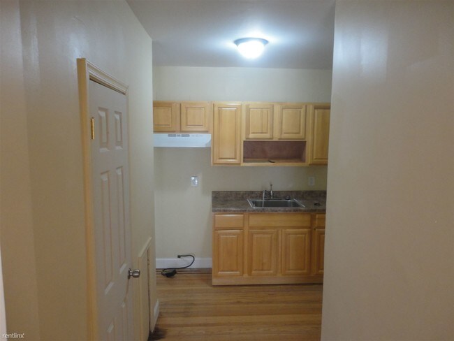 Building Photo - 1705 Brill St