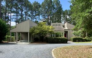 Primary Photo - 2225 Airport Rd