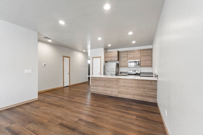 Building Photo - Thayer Cottages